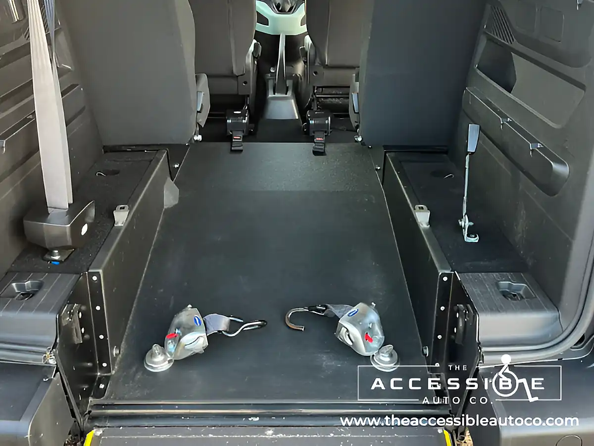 Used 2020 Citroen Berlingo Feel Blue - Interior and Exterior details 11