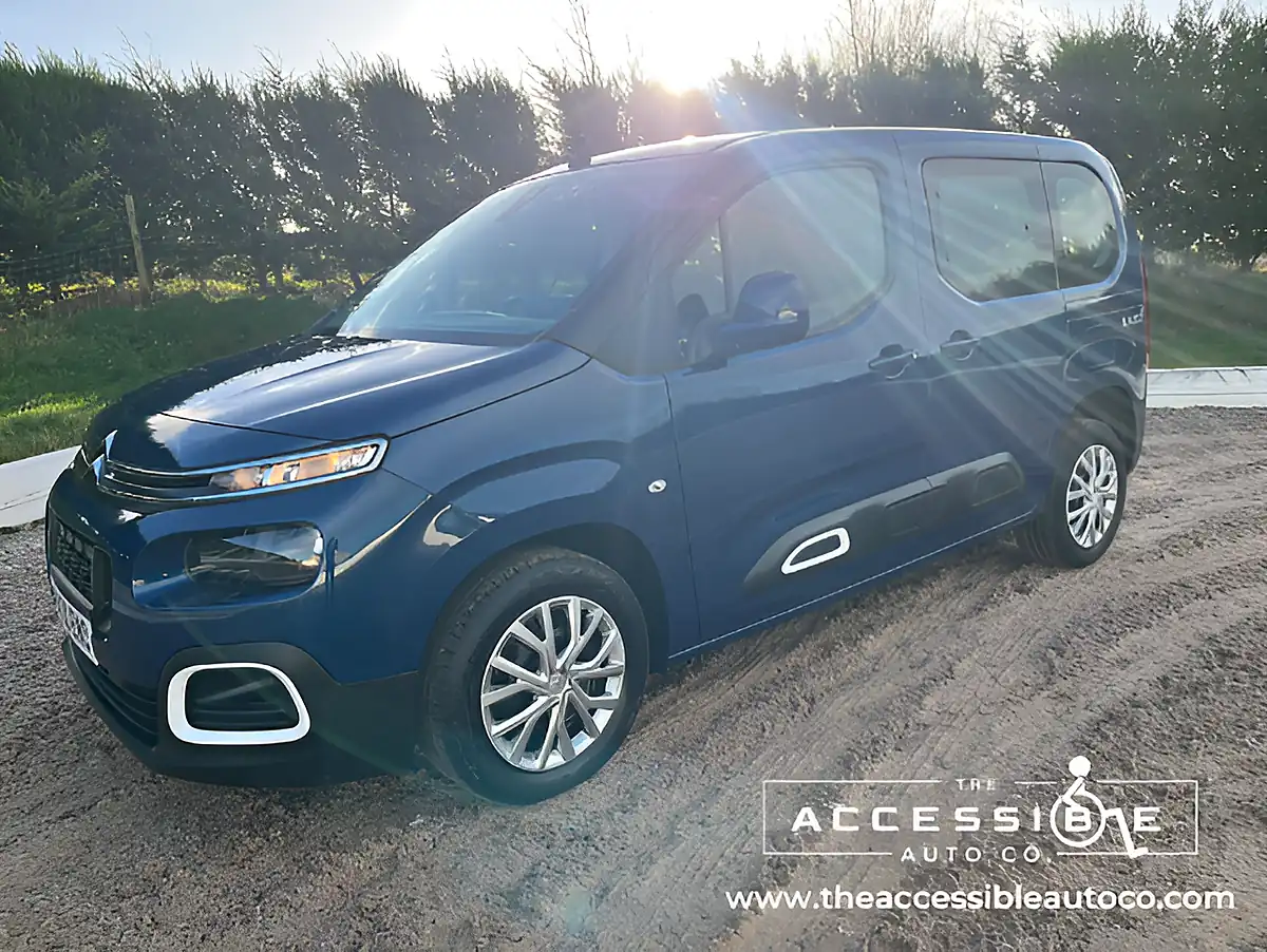 Used 2020 Citroen Berlingo Feel Blue - Interior and Exterior details 2