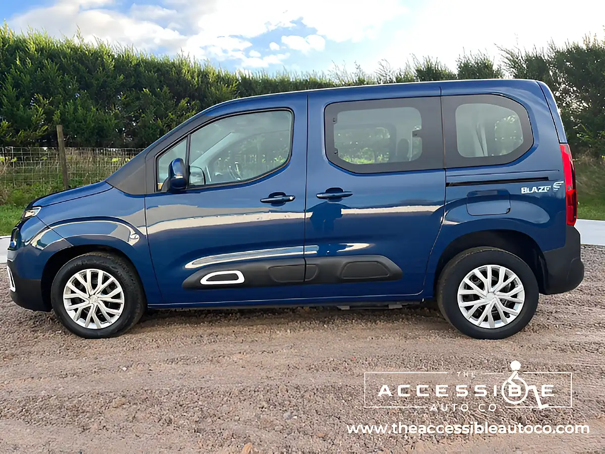 Used 2020 Citroen Berlingo Feel Blue - Interior and Exterior details 4