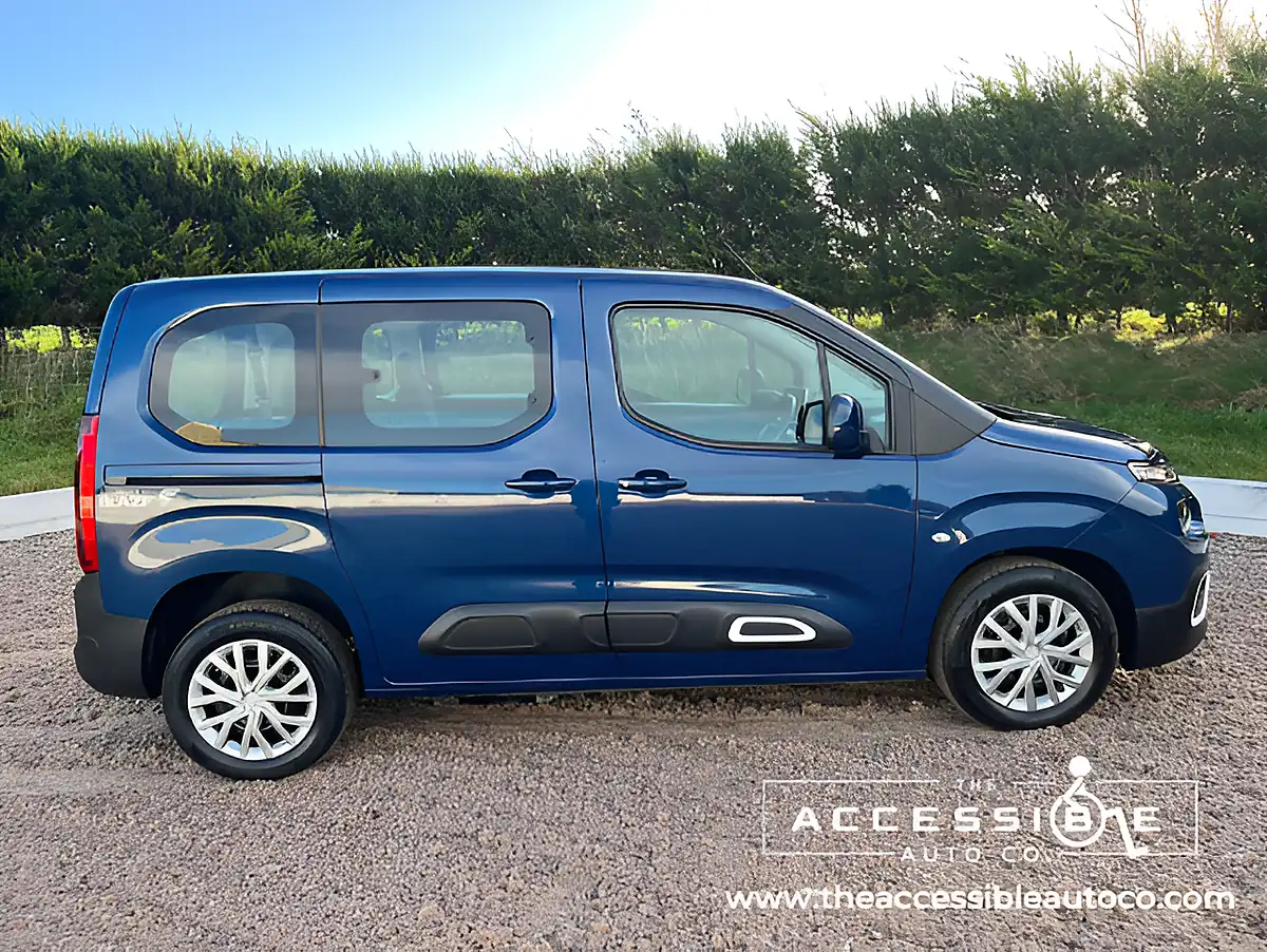 Used 2020 Citroen Berlingo Feel Blue - Interior and Exterior details 5