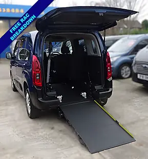 Used 2020 Citroen Berlingo Feel Blue - Interior and Exterior details 13