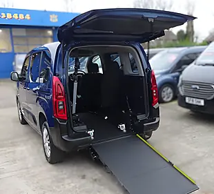 Used 2020 Citroen Berlingo Feel Blue - Interior and Exterior details 4