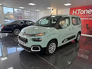Used 2020 Citroen Berlingo Feel M Green - Interior and Exterior details 14