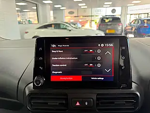 Used 2020 Citroen Berlingo Feel M Green - Interior and Exterior details 18