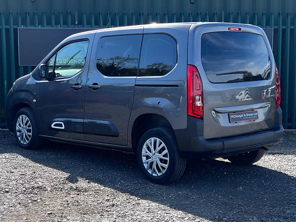 Used 2020 Citroen Berlingo Feel M S/S Grey - Interior and Exterior details 4