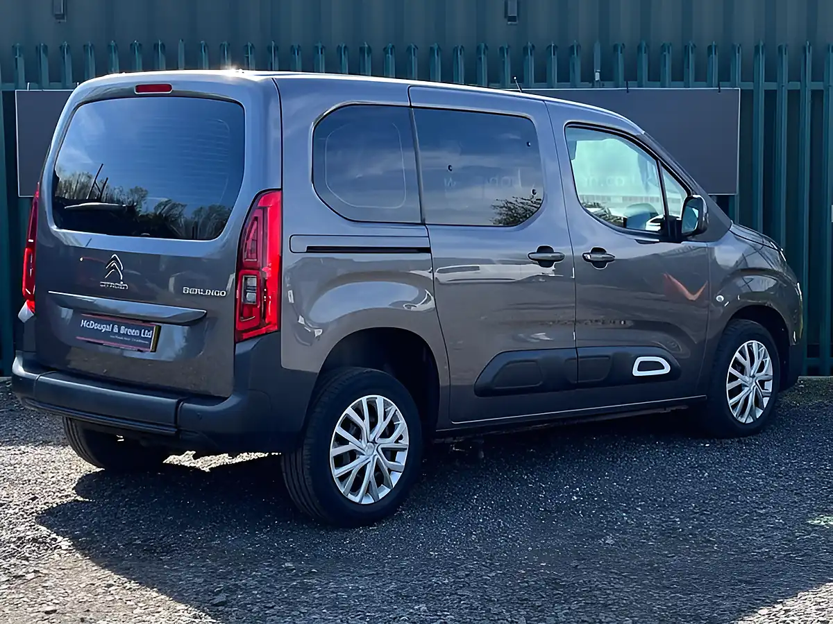 Used 2020 Citroen Berlingo Feel M S/S Grey - Interior and Exterior details 6