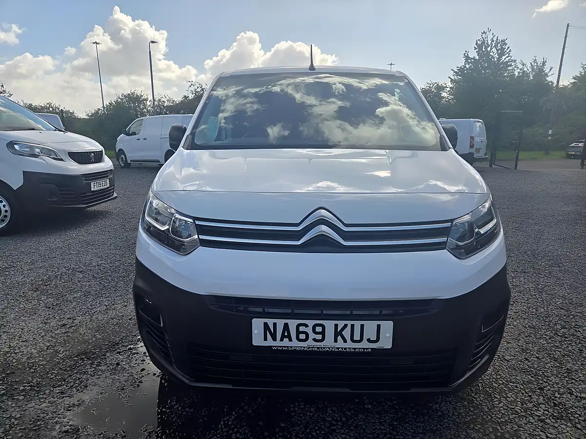 Used 2020 Citroen Berlingo Worker M Swb White - Interior and Exterior details 16