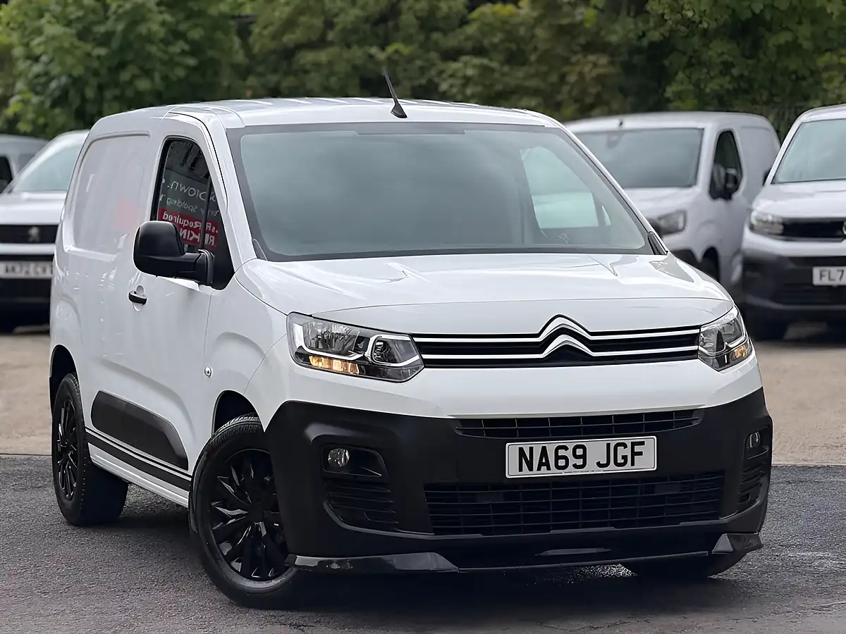 Used 2020 Citroen Berlingo Worker M White - Front View