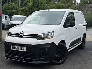 Used 2020 Citroen Berlingo Worker M White - Interior and Exterior details 19