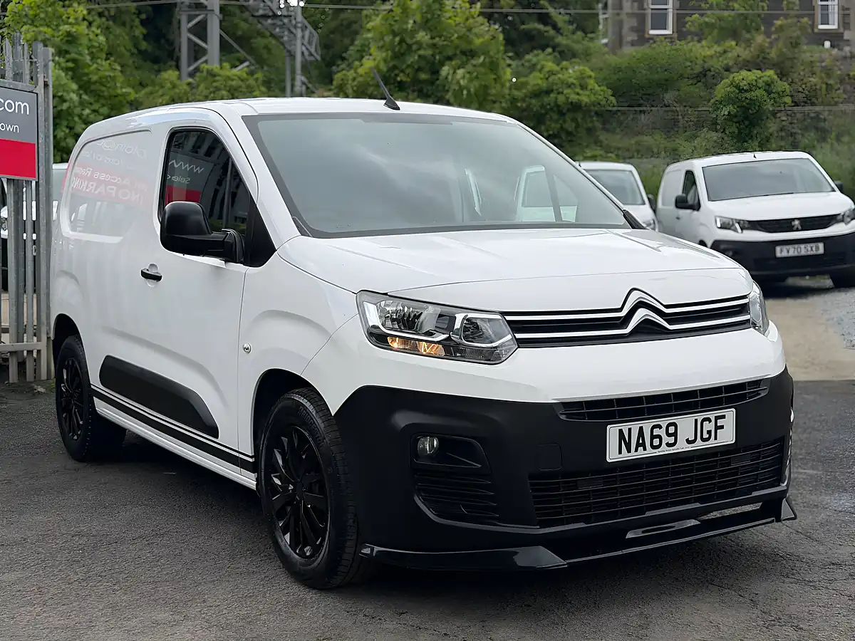 Used 2020 Citroen Berlingo Worker M White - Interior and Exterior details 2