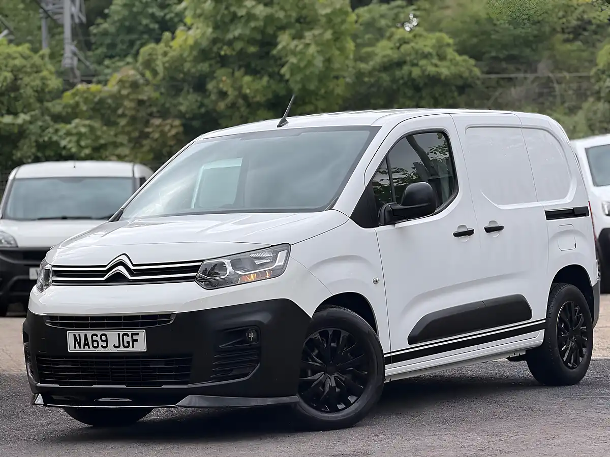 Used 2020 Citroen Berlingo Worker M White - Interior and Exterior details 20