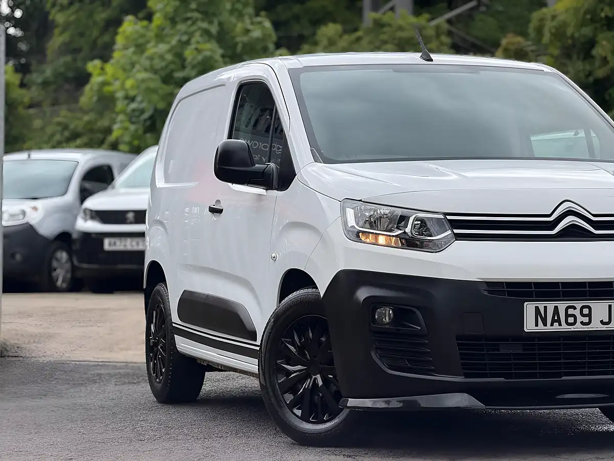 Used 2020 Citroen Berlingo Worker M White - Interior and Exterior details 5