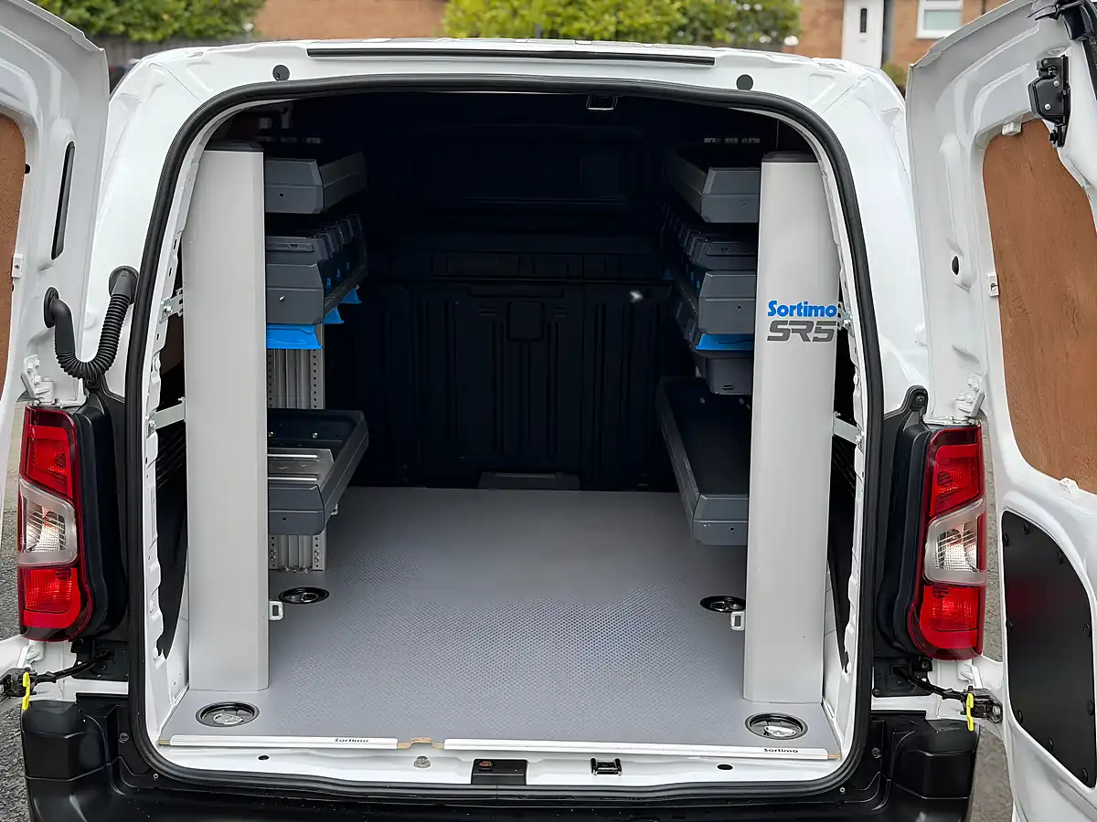 Used 2020 Citroen Berlingo Worker M White - Interior and Exterior details 7