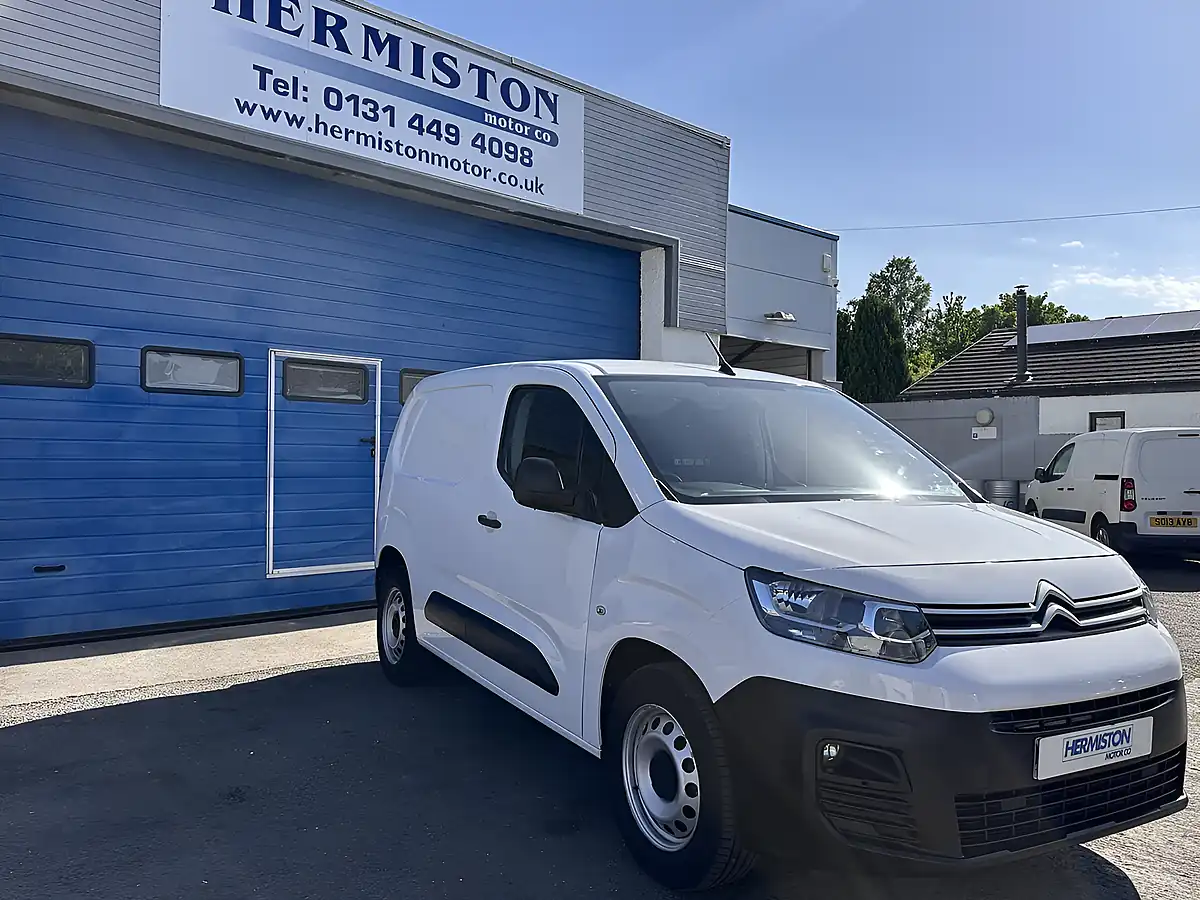 Used 2020 Citroen Berlingo Worker M White - Front View