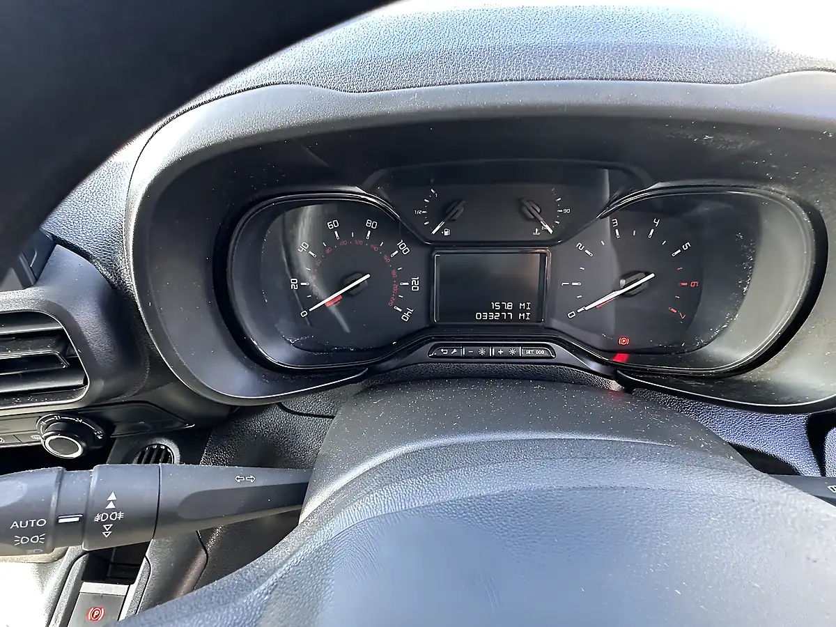 Used 2020 Citroen Berlingo Worker M White - Interior and Exterior details 14