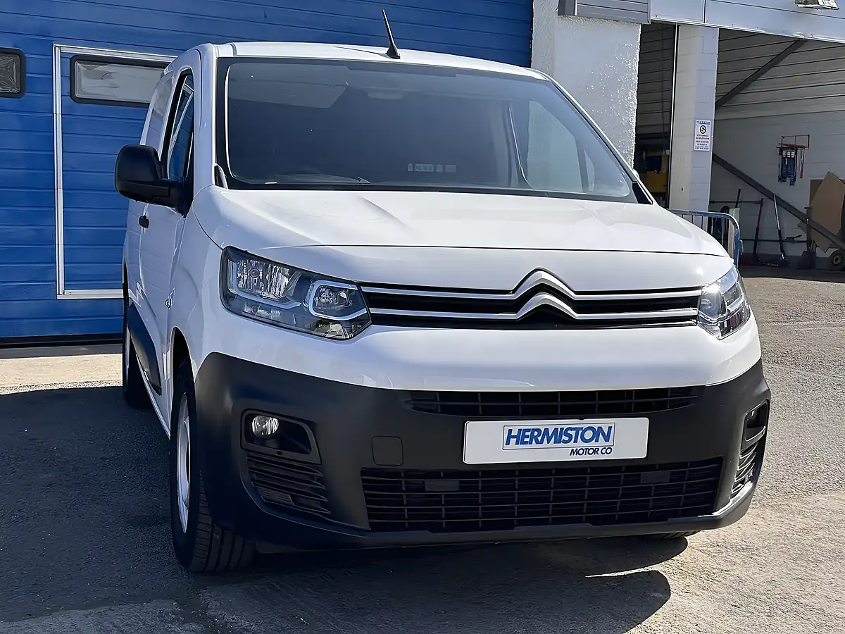 Used 2020 Citroen Berlingo Worker M White - Interior and Exterior details 3