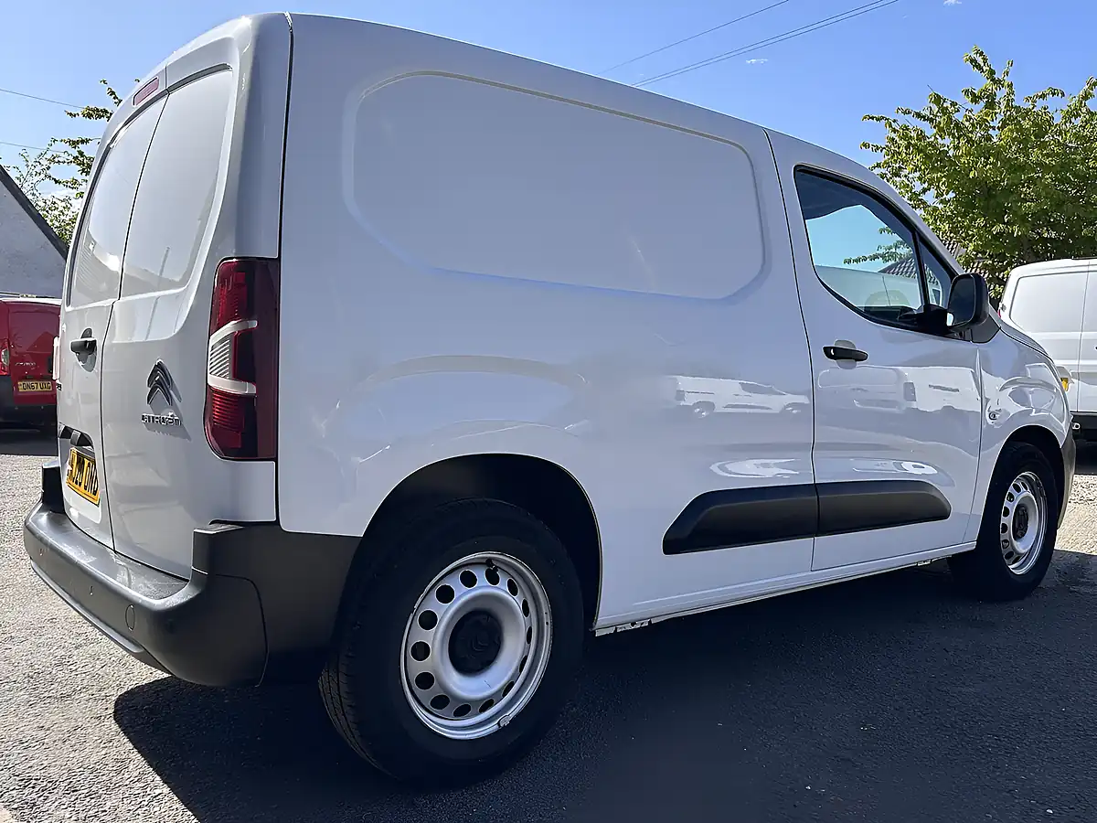 Used 2020 Citroen Berlingo Worker M White - Interior and Exterior details 8