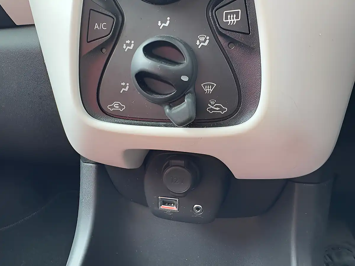 Used 2020 Citroen C1 Urban Ride Black - Interior and Exterior details 17