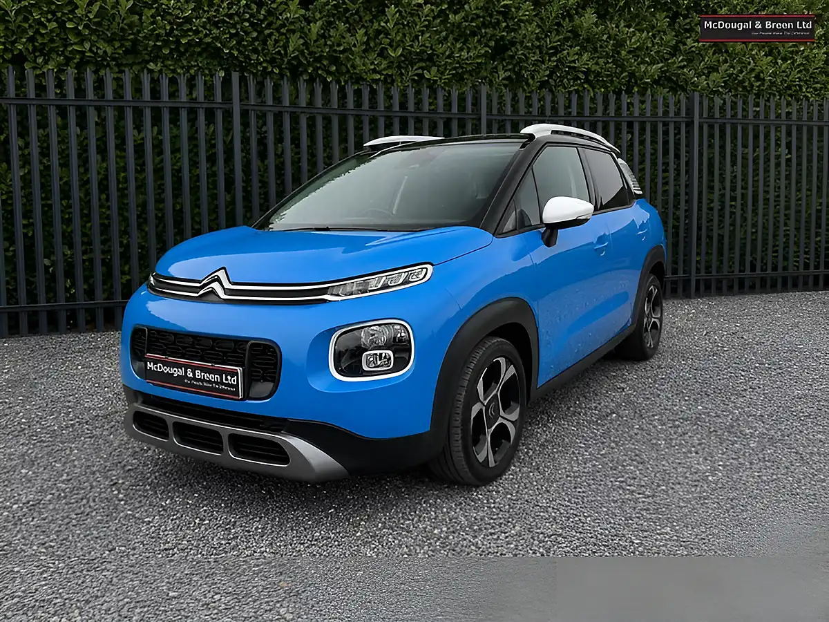 Used 2020 Citroen C3 Aircross Flair Blue - Front View