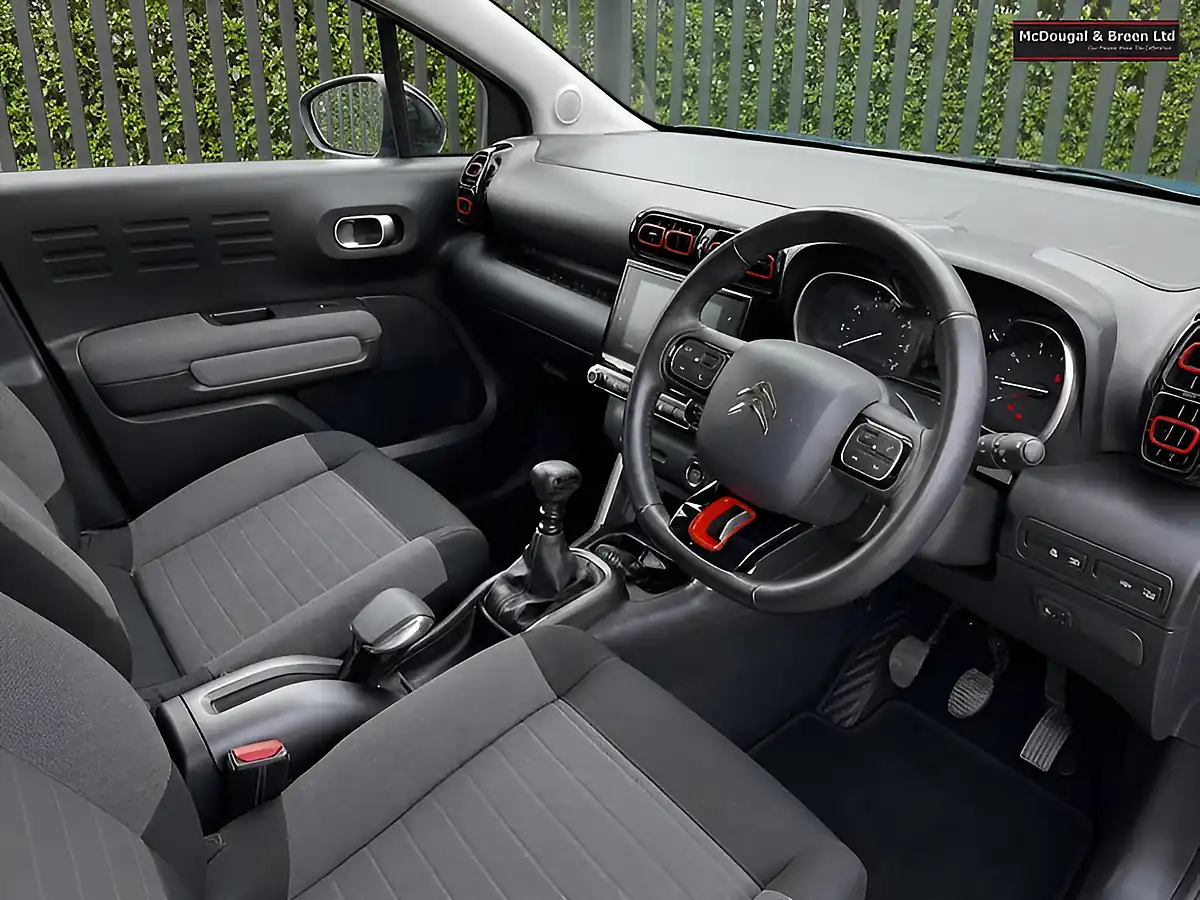 Used 2020 Citroen C3 Aircross Flair Blue - Interior and Exterior details 12