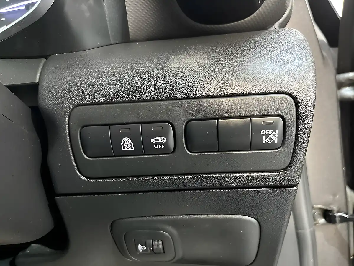 Used 2020 Citroen C3 Aircross Flair Grey - Interior and Exterior details 11