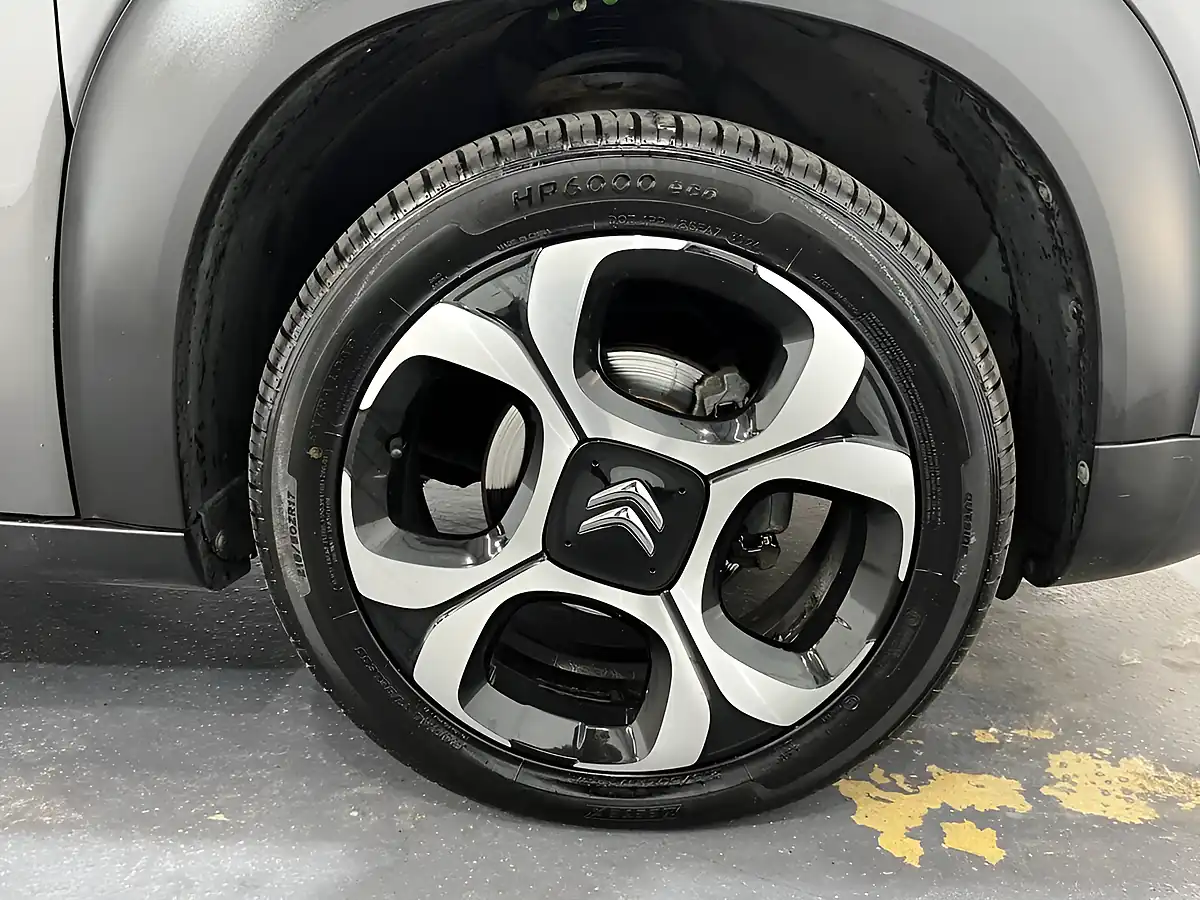 Used 2020 Citroen C3 Aircross Flair Grey - Interior and Exterior details 7
