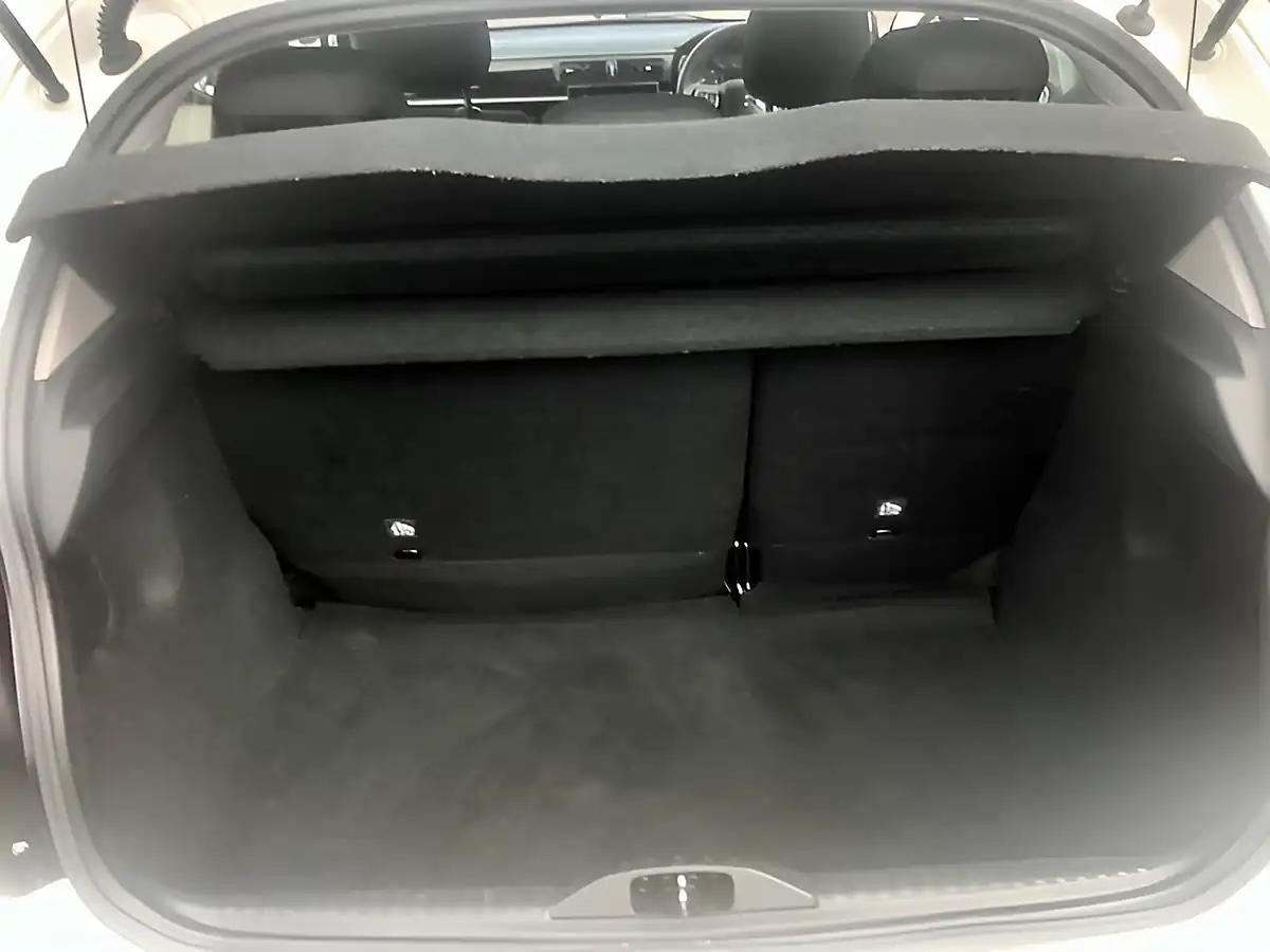 Used 2020 Citroen C3 Feel Polar White - Interior and Exterior details 15
