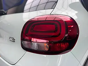 Used 2020 Citroen C3 Flair Plus Green - Interior and Exterior details 10