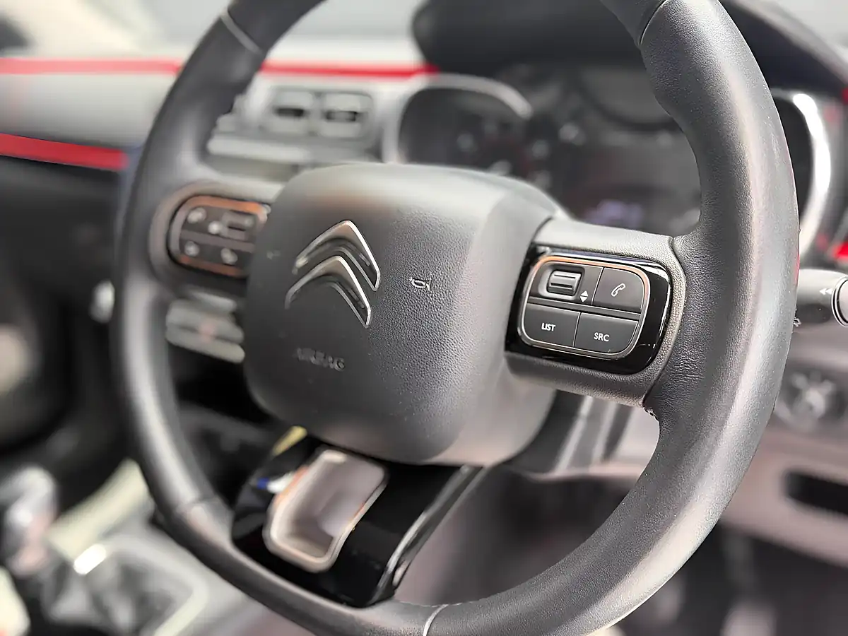 Used 2020 Citroen C3 Flair Plus Green - Interior and Exterior details 13