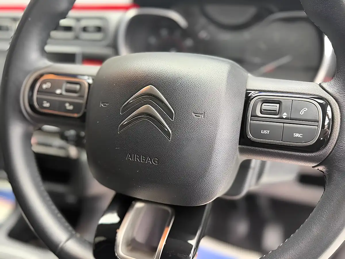 Used 2020 Citroen C3 Flair Plus Green - Interior and Exterior details 15