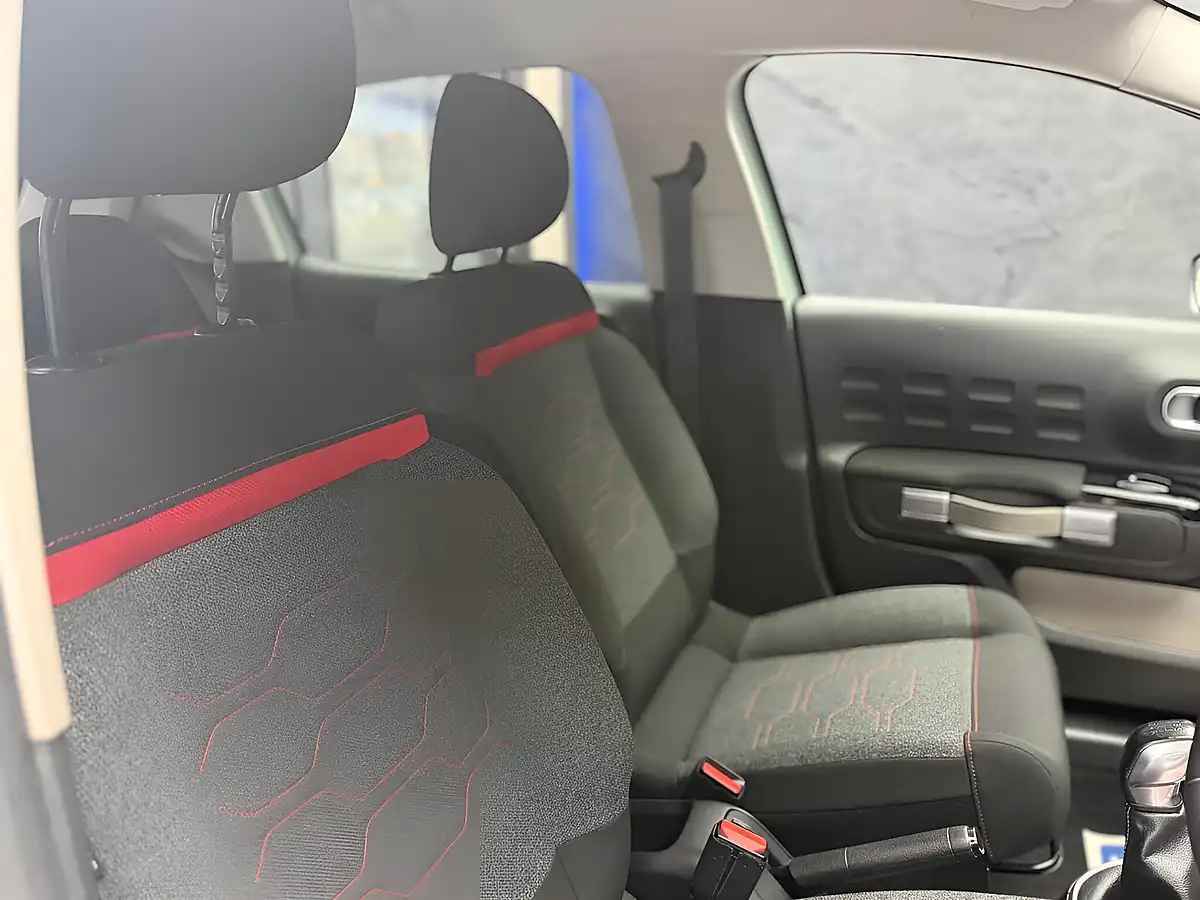 Used 2020 Citroen C3 Flair Plus Green - Interior and Exterior details 16
