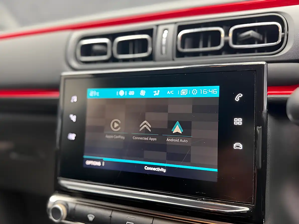 Used 2020 Citroen C3 Flair Plus Green - Interior and Exterior details 17