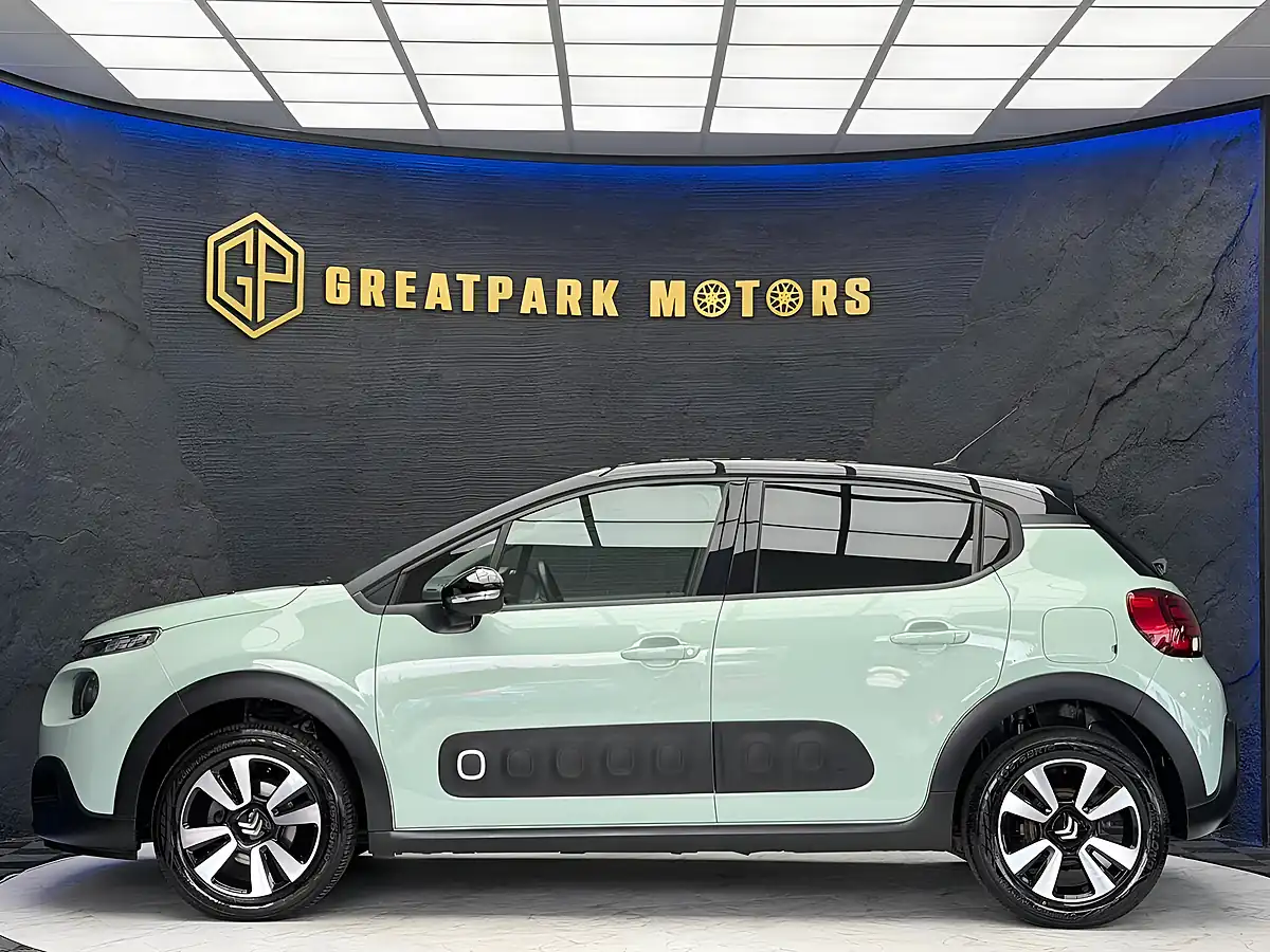 Used 2020 Citroen C3 Flair Plus Green - Interior and Exterior details 8