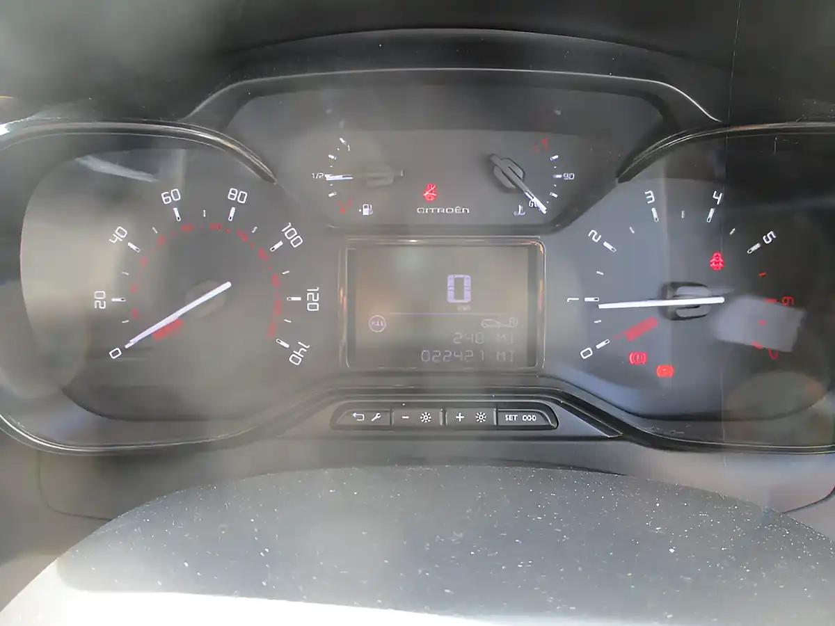 Used 2020 Citroen C3 Origins Black - Interior and Exterior details 18