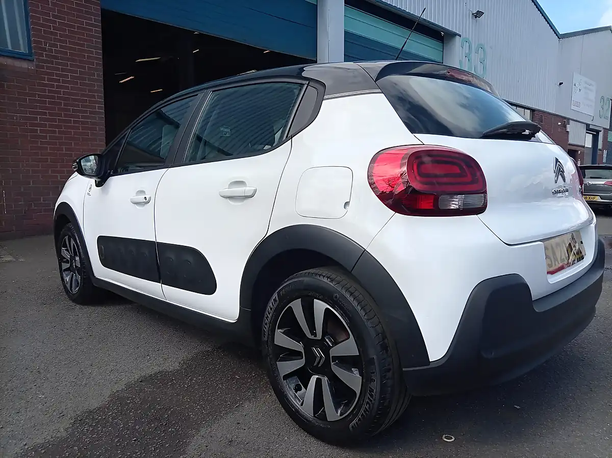 Used 2020 Citroen C3 Origins White - Interior and Exterior details 9