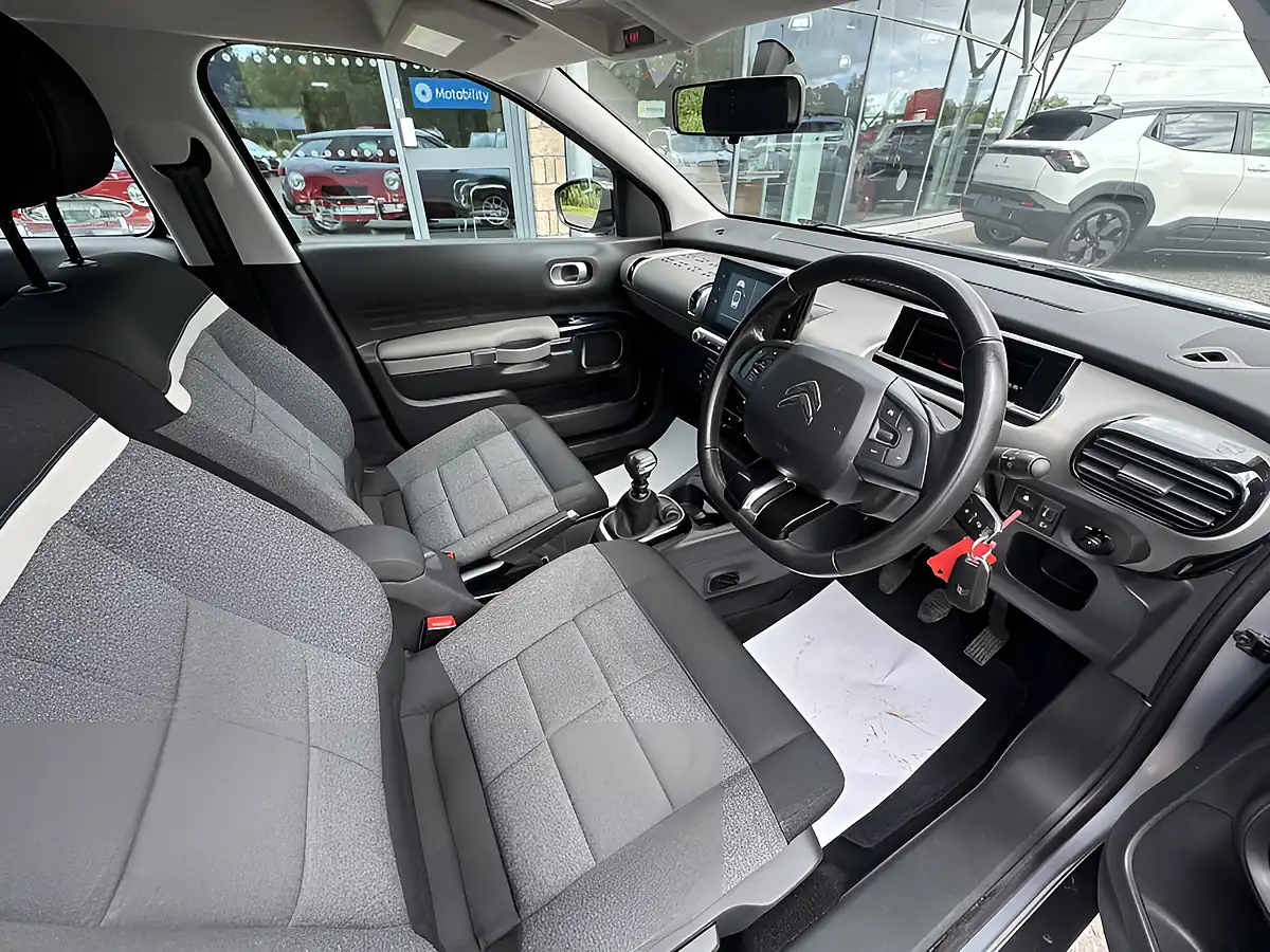 Used 2020 Citroen C4 Cactus Feel Grey - Interior and Exterior details 13
