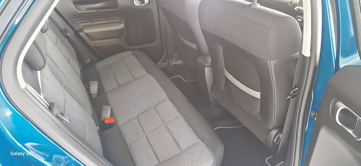 Used 2020 Citroen C4 Cactus Flair Blue - Interior and Exterior details 12