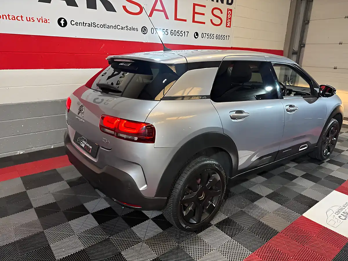 Used 2020 Citroen C4 Cactus Flair Grey - Interior and Exterior details 11