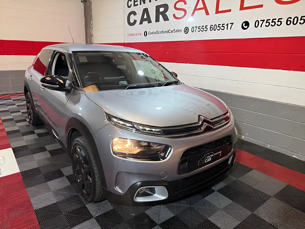 Used 2020 Citroen C4 Cactus Flair Grey - Interior and Exterior details 5