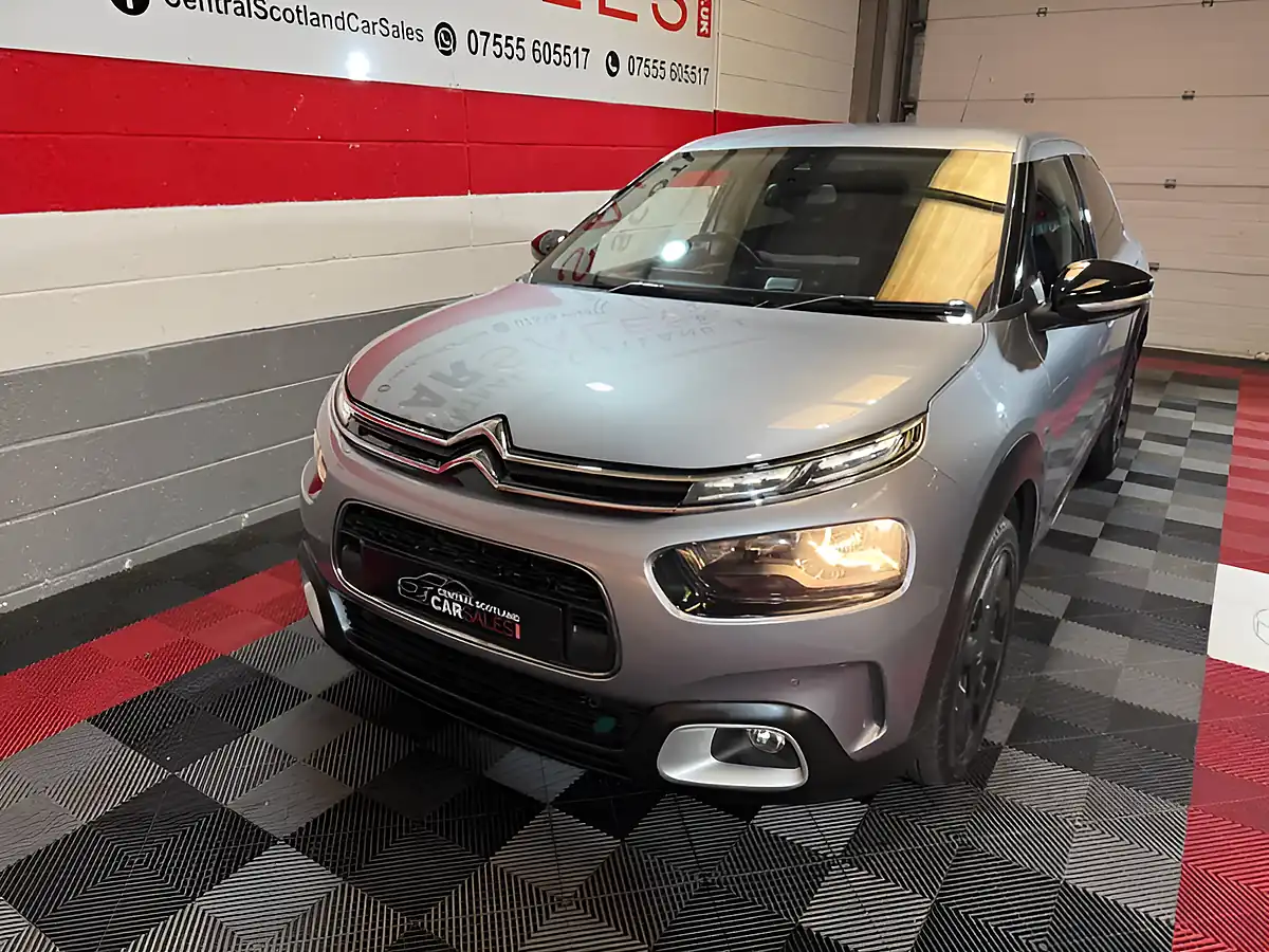 Used 2020 Citroen C4 Cactus Flair Grey - Interior and Exterior details 6