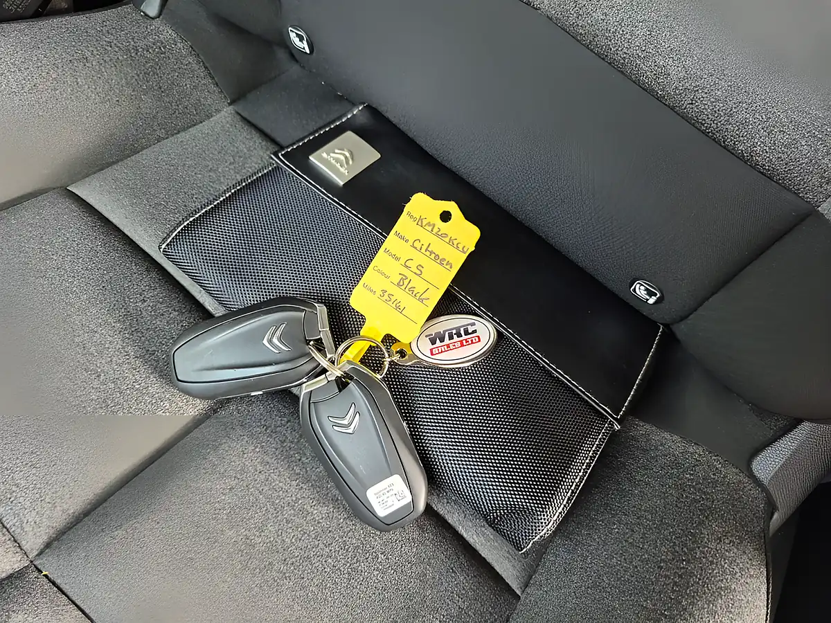 Used 2020 Citroen C5 Aircross Flair Black - Interior and Exterior details 16