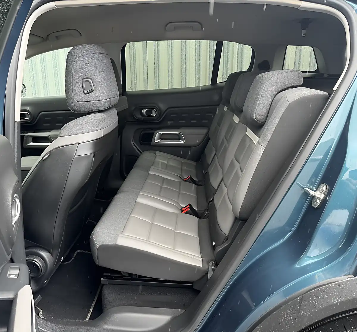 Used 2020 Citroen C5 Aircross Flair Blue - Interior and Exterior details 11