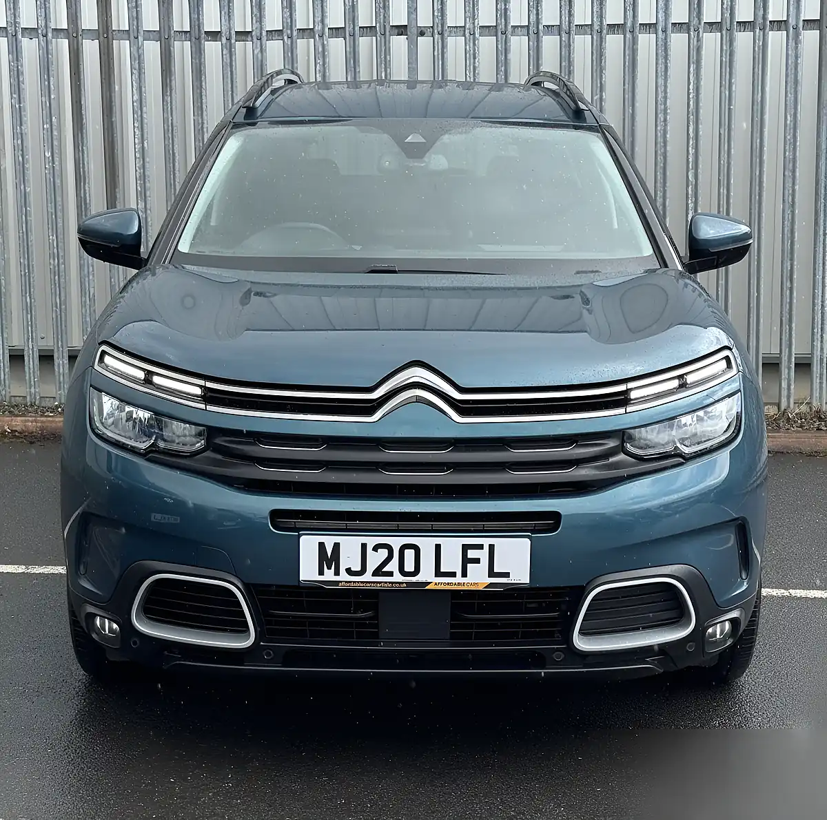 Used 2020 Citroen C5 Aircross Flair Blue - Interior and Exterior details 3