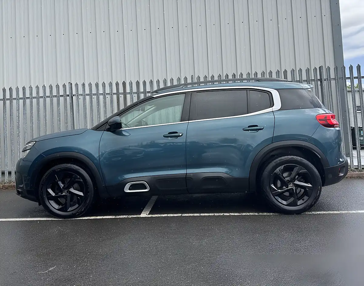 Used 2020 Citroen C5 Aircross Flair Blue - Interior and Exterior details 8