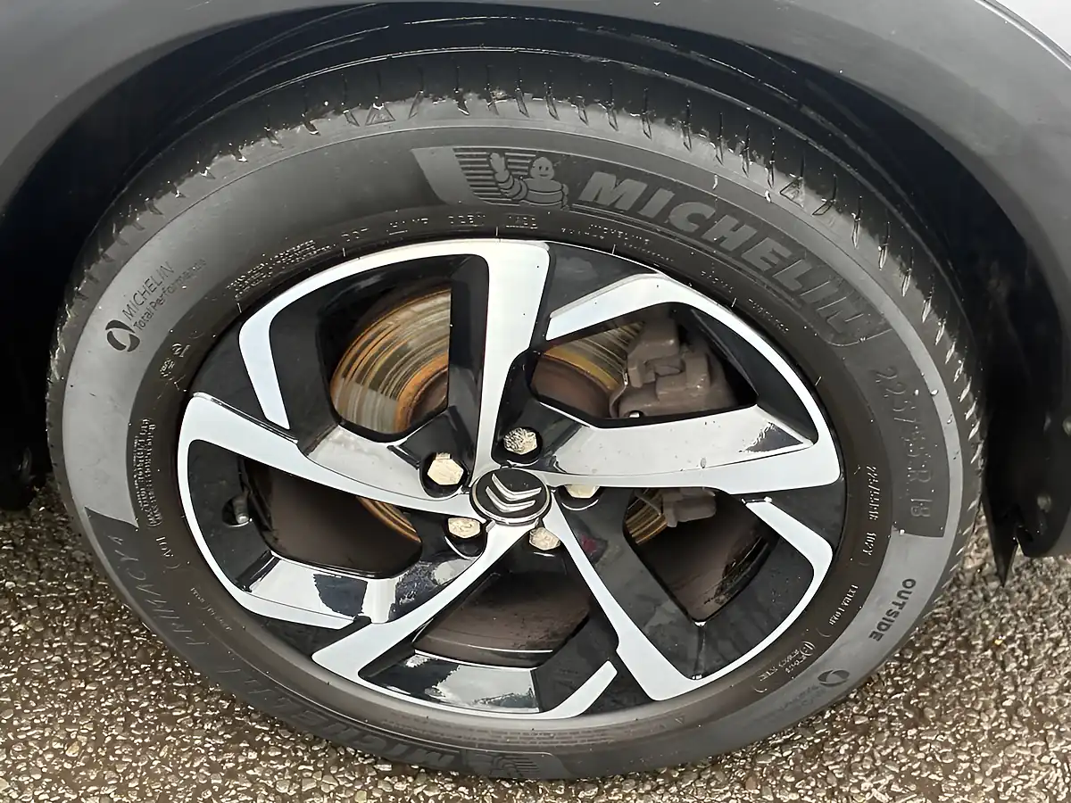 Used 2020 Citroen C5 Aircross Flair Grey - Interior and Exterior details 17