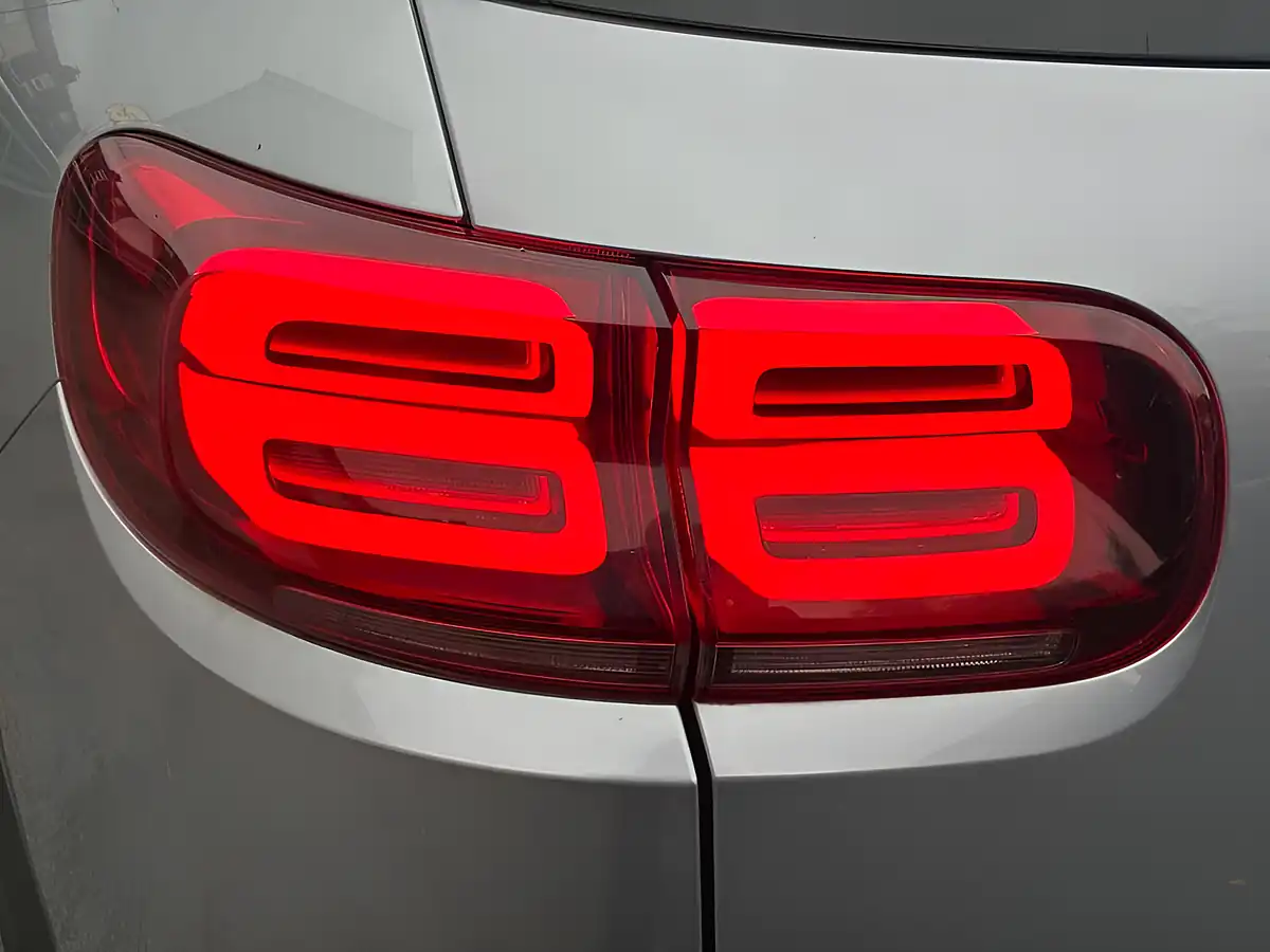 Used 2020 Citroen C5 Aircross Flair Grey - Interior and Exterior details 19