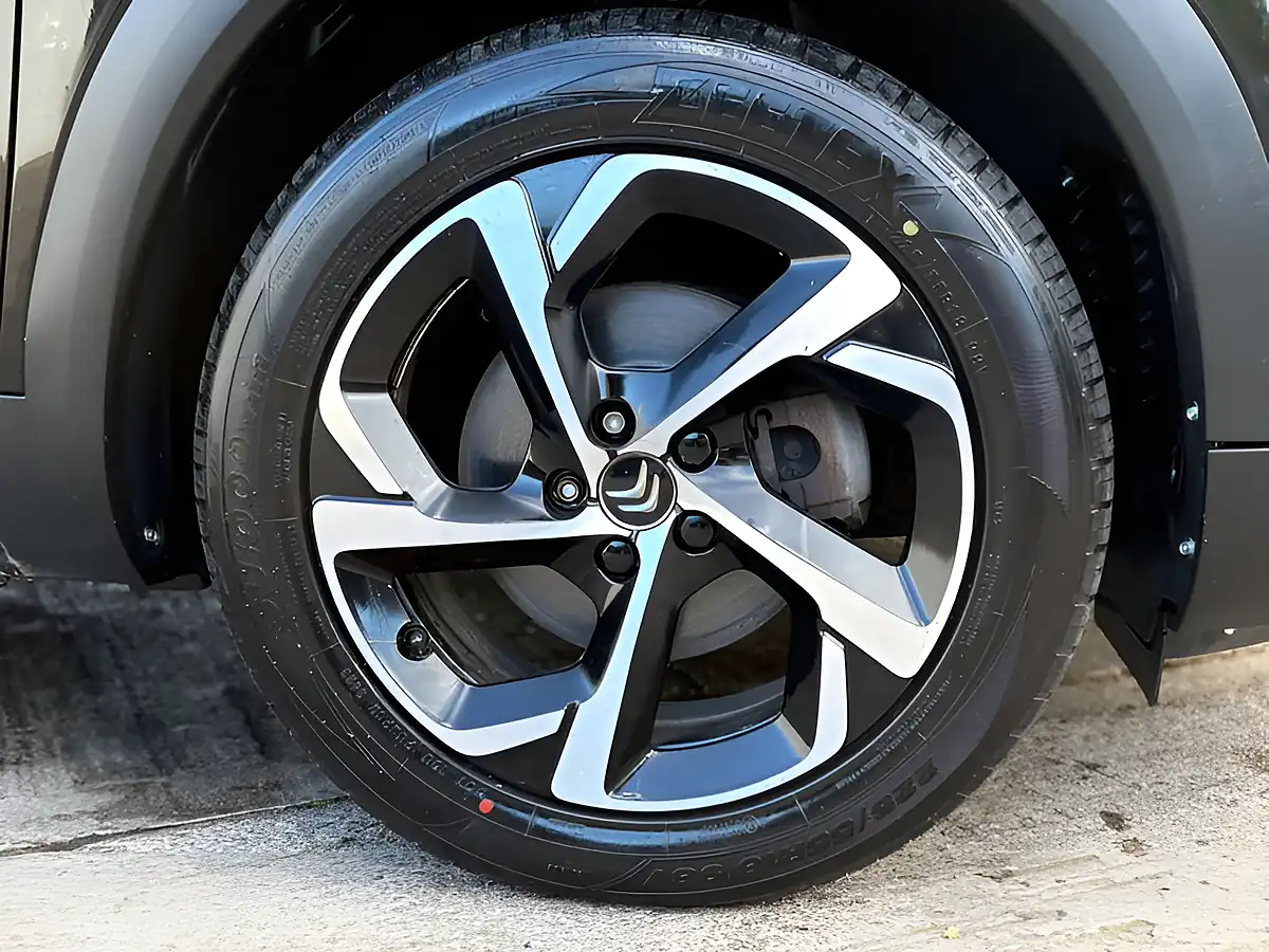 Used 2020 Citroen C5 Aircross Flair Perla Nera Black - Interior and Exterior details 7