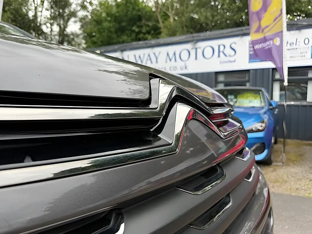 Used 2020 Citroen C5 Aircross Flair Plus Grey - Interior and Exterior details 3