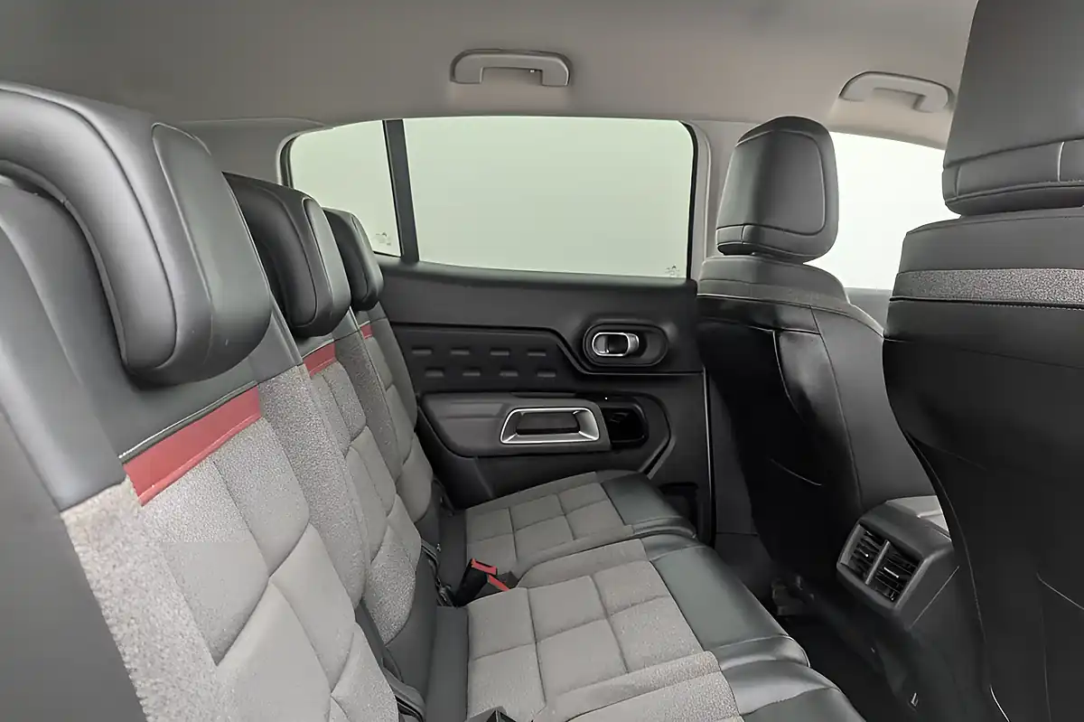 Used 2020 Citroen C5 Aircross Flair White - Interior and Exterior details 13