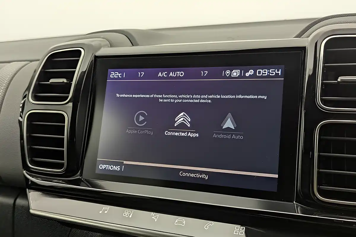 Used 2020 Citroen C5 Aircross Flair White - Interior and Exterior details 14